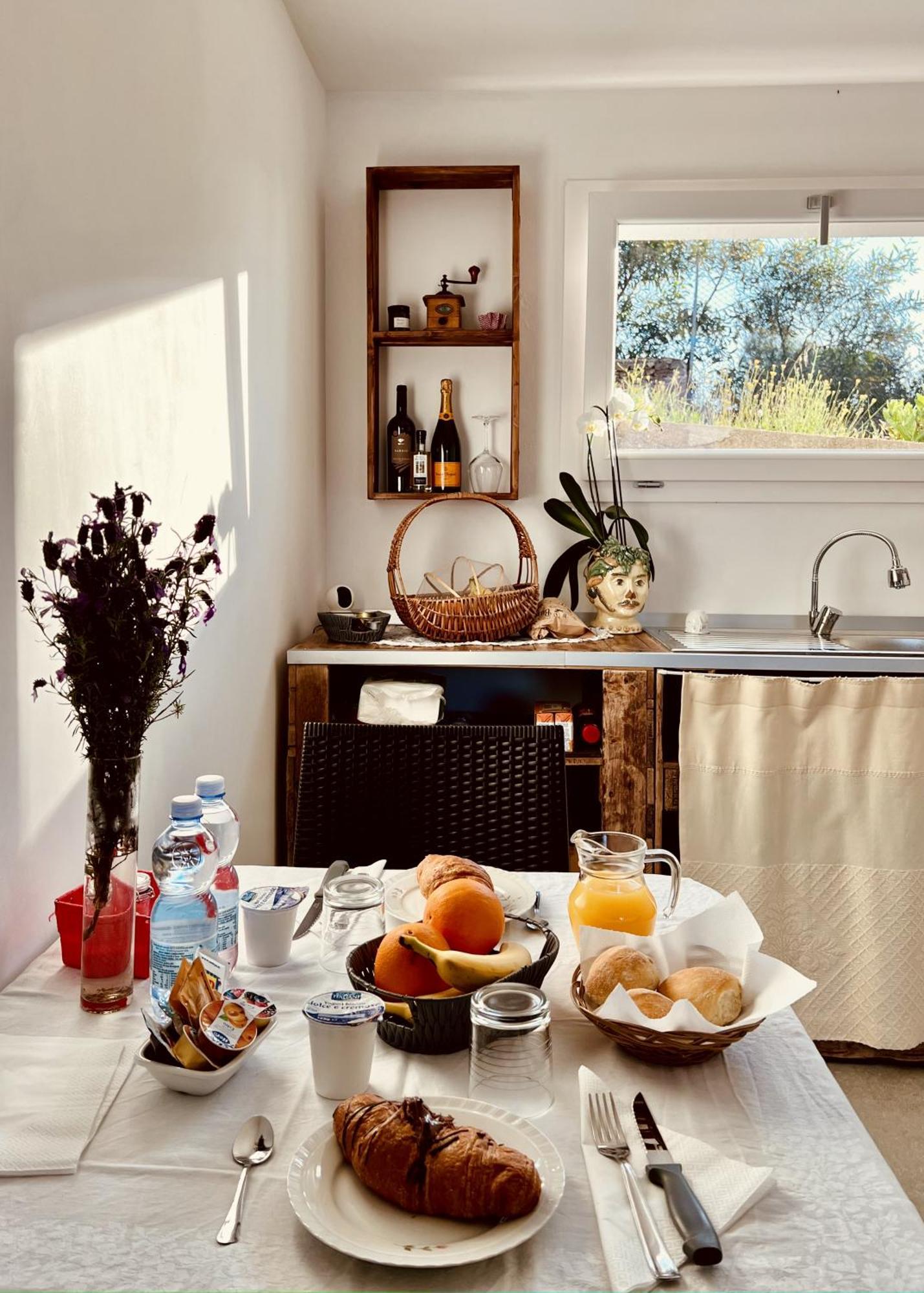 Sole Matto Rooms Olbia Eksteriør billede